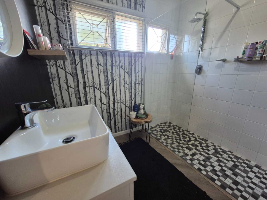 2 Bedroom Property for Sale in Kiepersol Free State